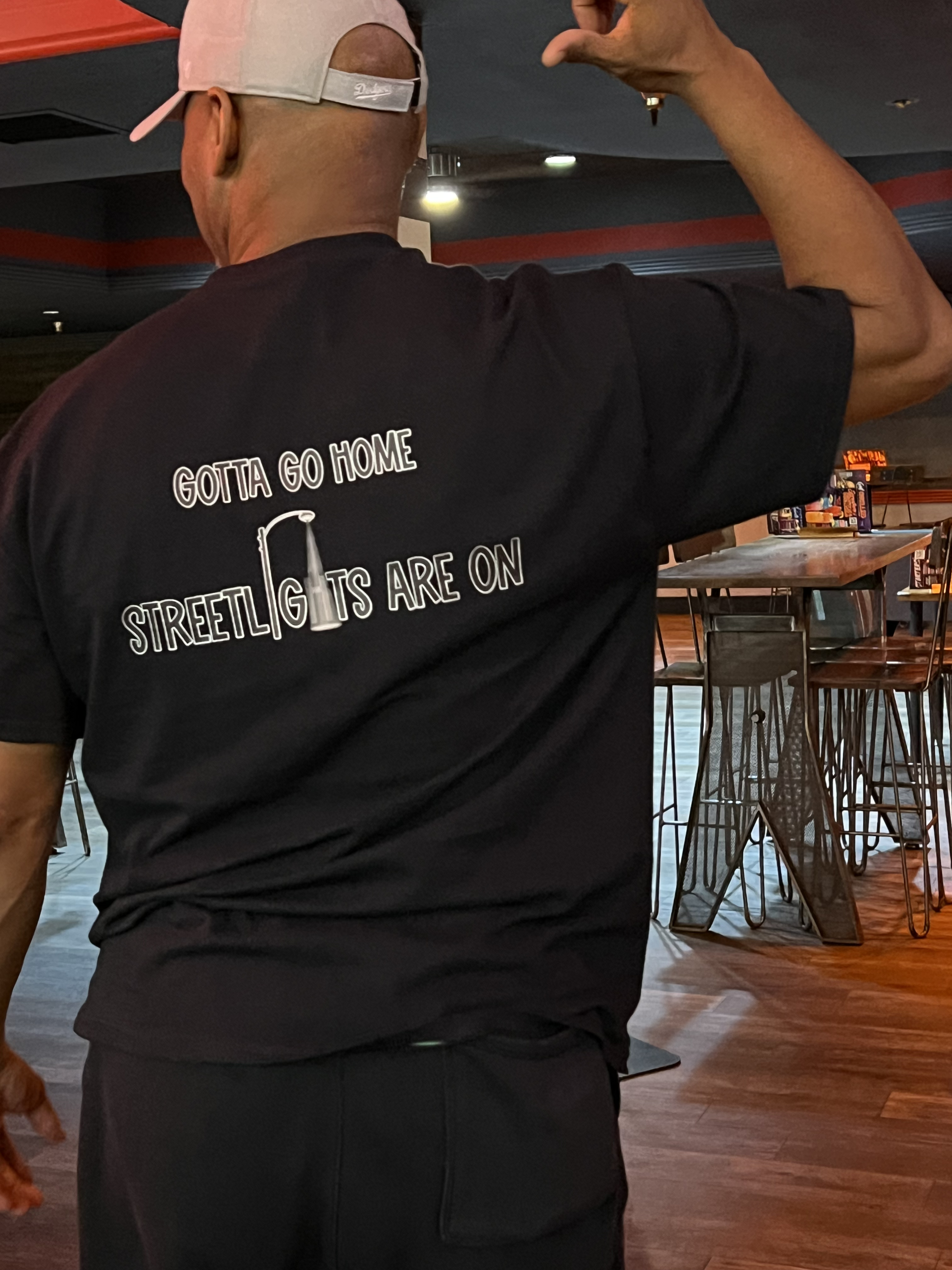 Gotta Go Home - Streetlights Are On tee